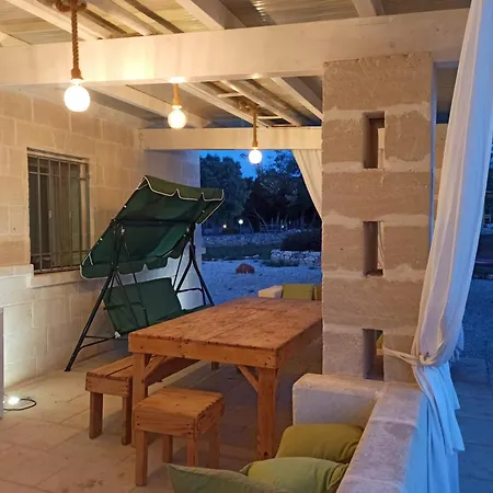 Butticchio Apartman Serranova